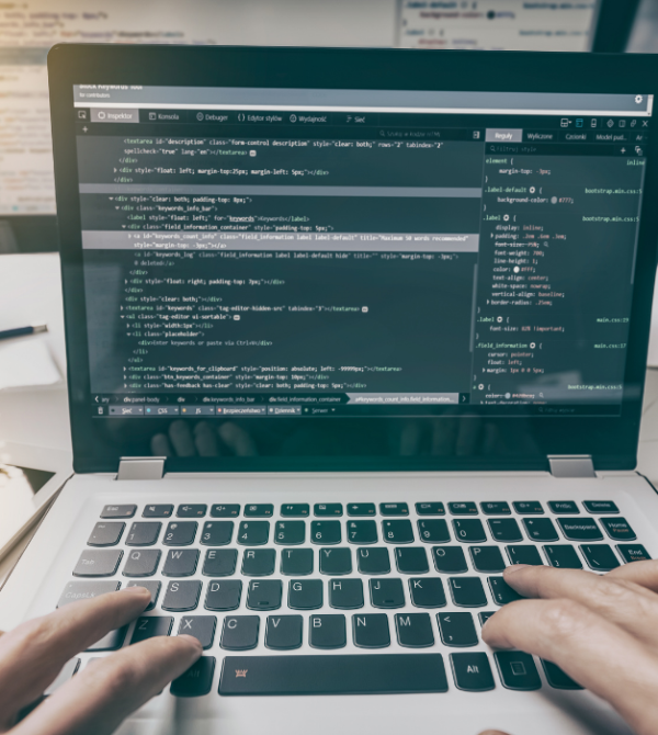 Antalya özel yazılım web sitesi kod geliştirme ekranı